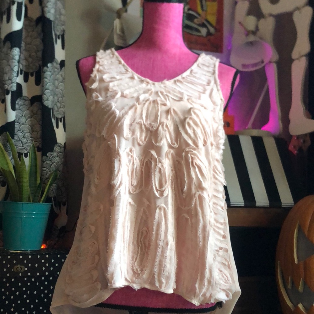 Soft pink ribbon type design sleeveless tank